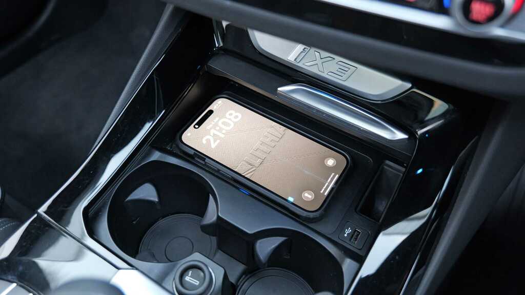 BMW iX3 80Kwh Premier Edition Black #34