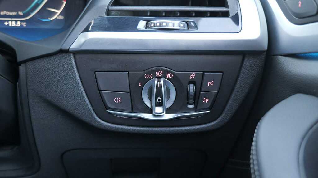 BMW iX3 80Kwh Premier Edition Black #33
