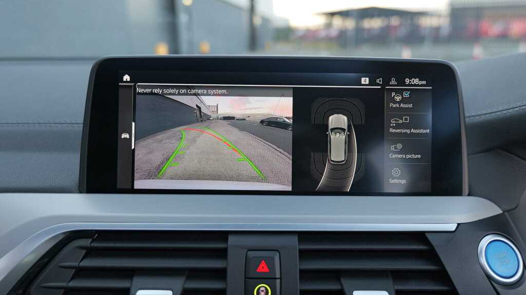 BMW iX3 80Kwh Premier Edition Black #36