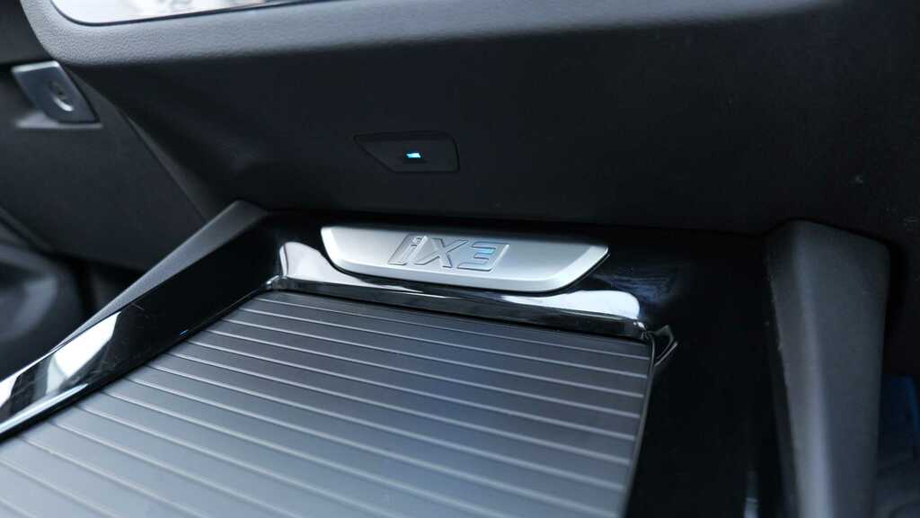 BMW iX3 80Kwh Premier Edition Black #28