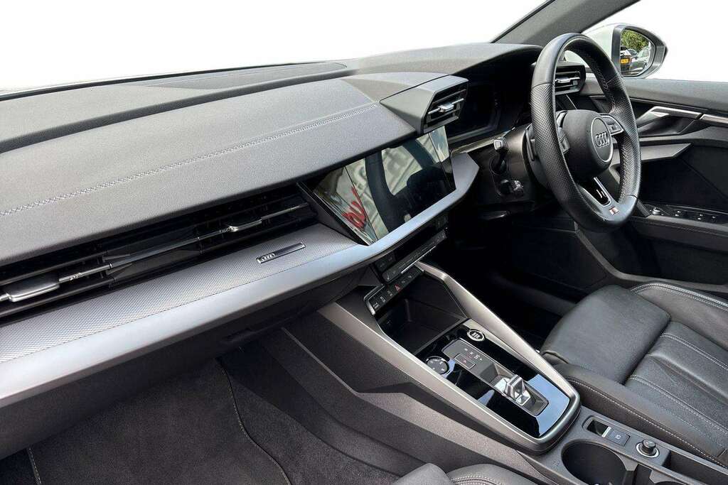 Audi A3 35 Tfsi S Line S Tronic Comfortsound 2022 White