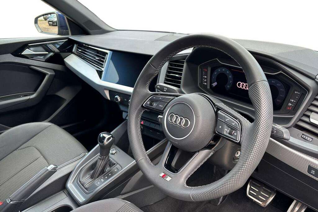 Audi A1 30 Tfsi S Line S Tronic 2024 LS74CUH Blue #6