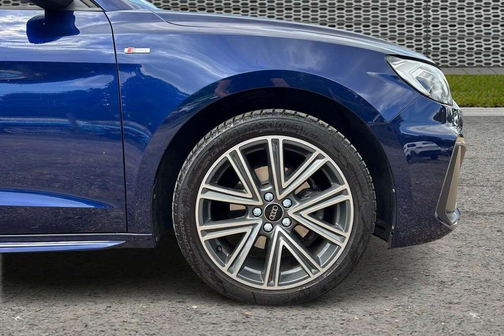 Audi A1 30 Tfsi S Line S Tronic 2024 LS74CUH Blue #5
