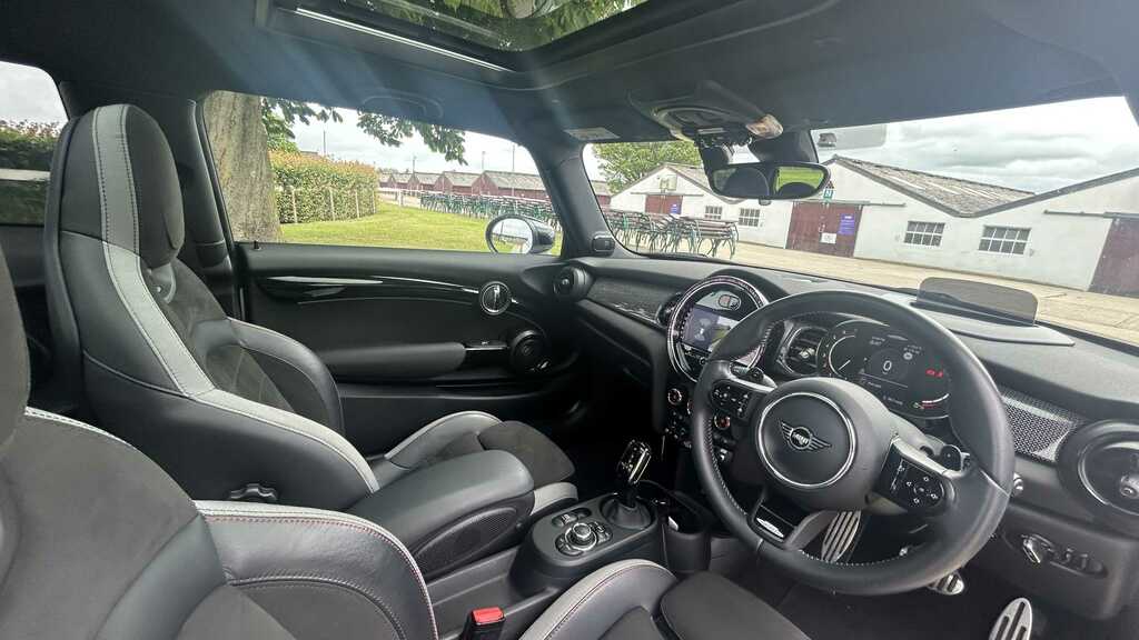 Mini Hatch 1.5 Cooper Classic Grey #23
