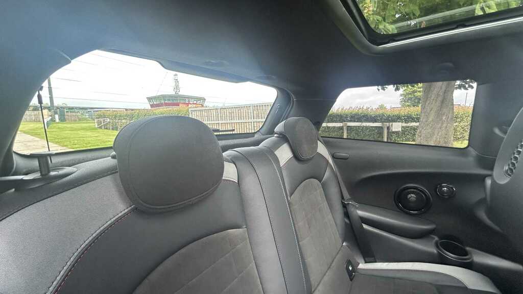 Mini Hatch 1.5 Cooper Classic Grey #21