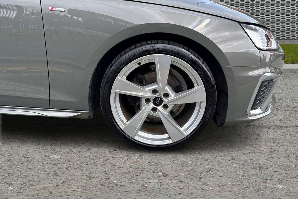 Audi A4 35 Tfsi S Line S Tronic 2024 Grey #5