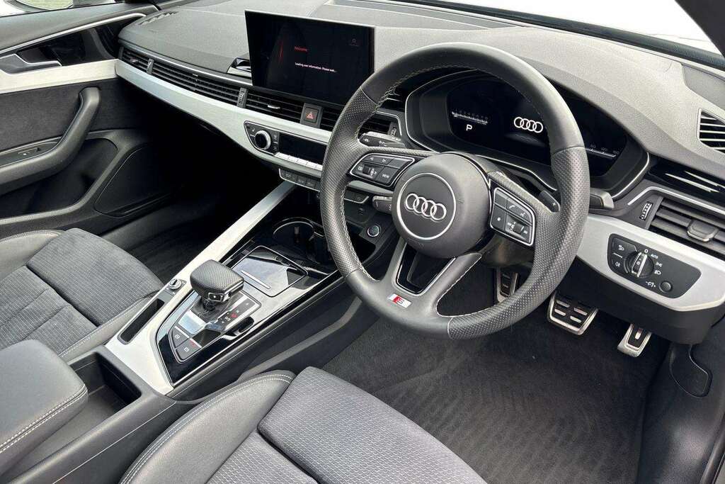 Audi A4 35 Tfsi S Line S Tronic 2024 Grey #6