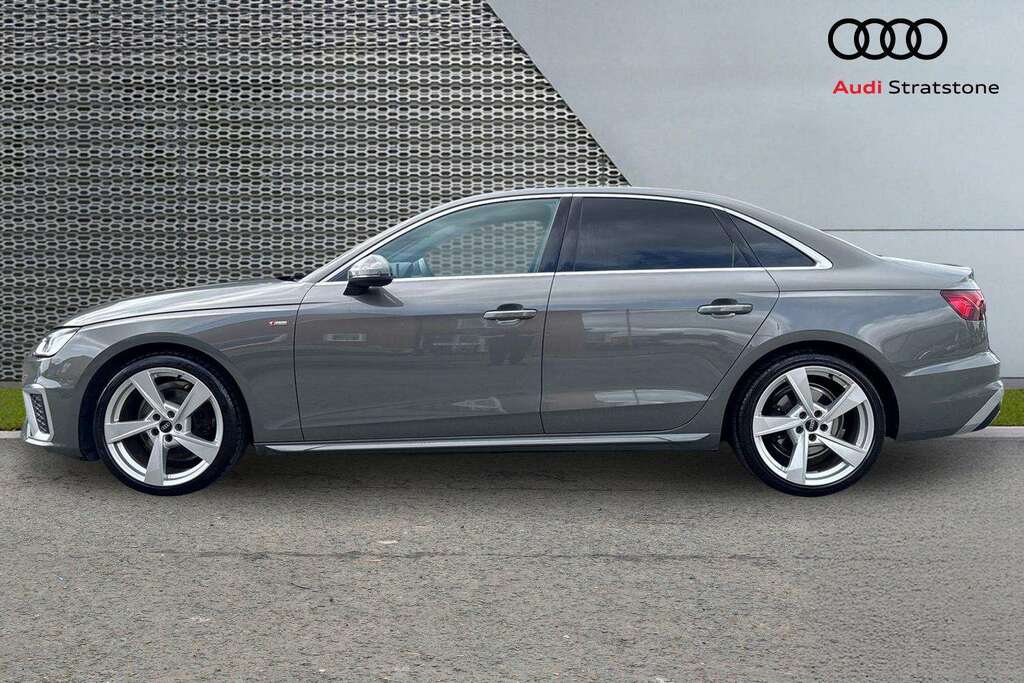 Audi A4 40 Tfsi 204 S Line S Tronic 2024 Black #8
