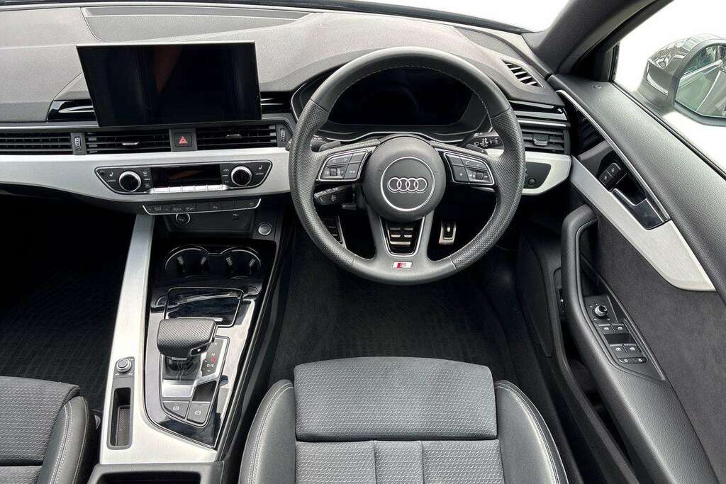 Audi A4 40 Tfsi 204 S Line S Tronic 2024 Black #19
