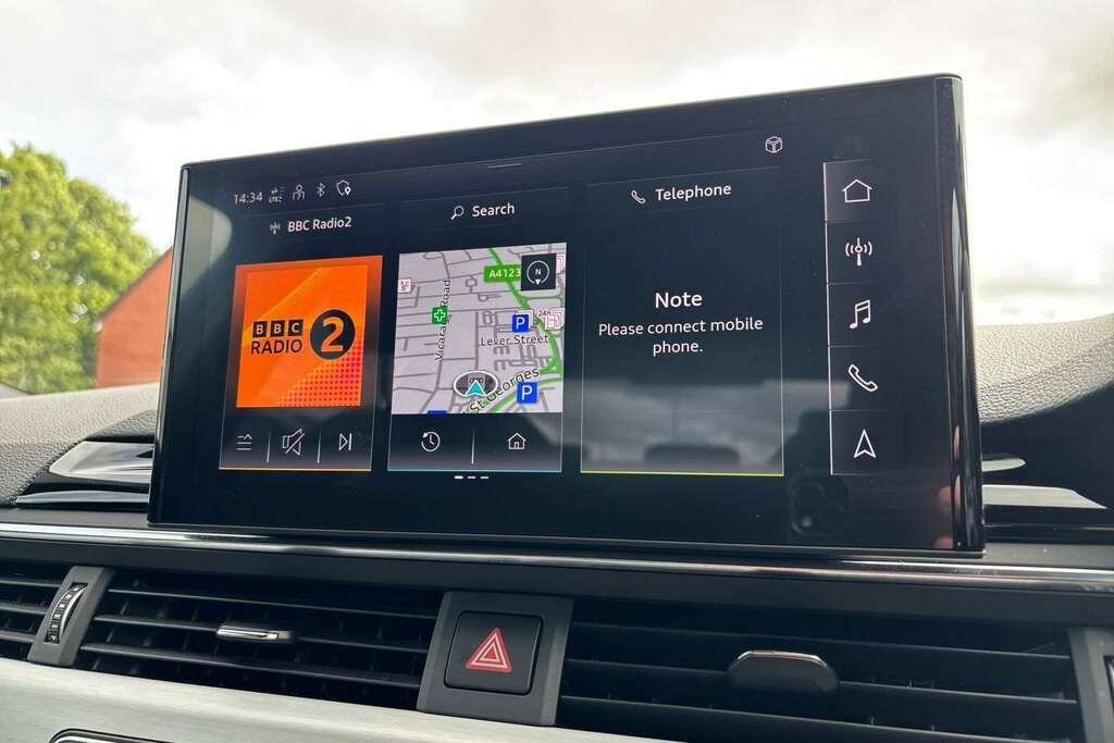 Audi A4 40 Tfsi 204 S Line S Tronic 2024 Black #30