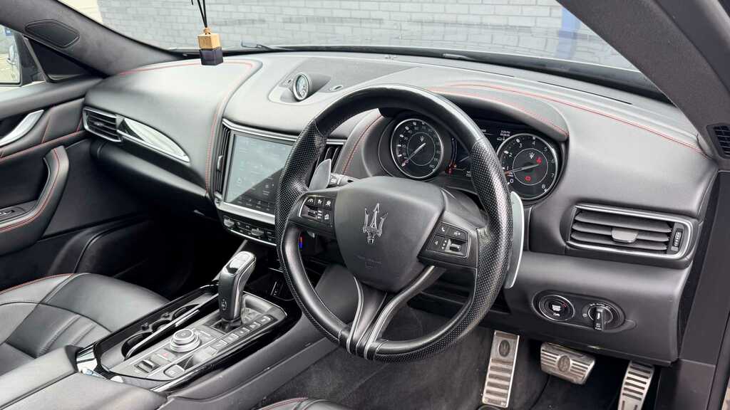 Maserati Levante V6d Gransport Black #8