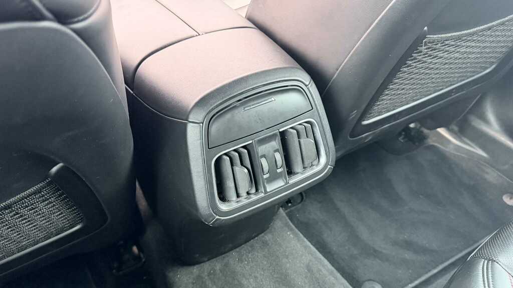 Maserati Levante V6d Gransport Black #28
