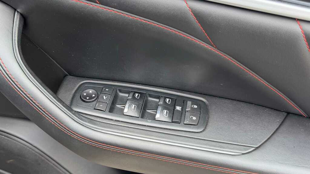 Maserati Levante V6d Gransport Black #30