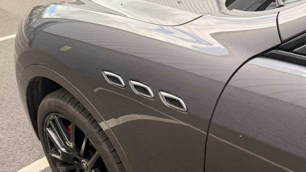 Maserati Levante V6d Gransport Black #35