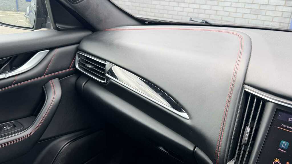 Maserati Levante V6d Gransport Black #21