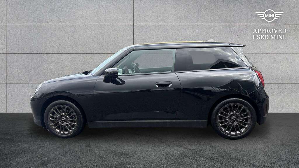 Mini Hatch 160Kw Se Exclusive 54Kwh 2024 WP74FRV Black #4