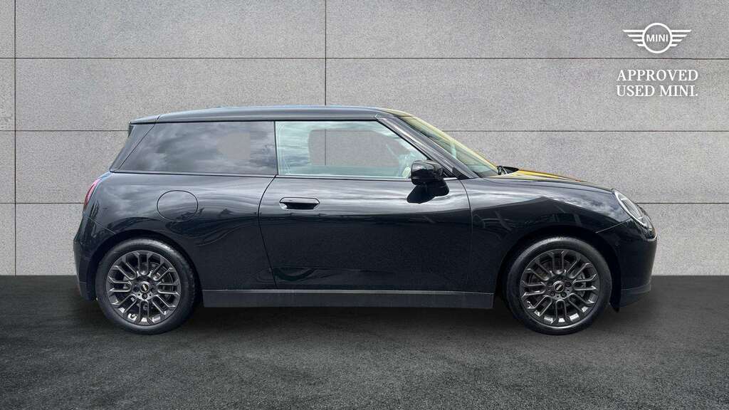 Mini Hatch 160Kw Se Exclusive 54Kwh 2024 WP74FRV Black #3