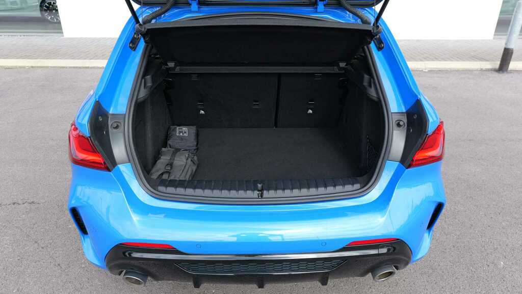 BMW 1 Series M135i Xdrive Step 2023 YY23DAA Blue #6