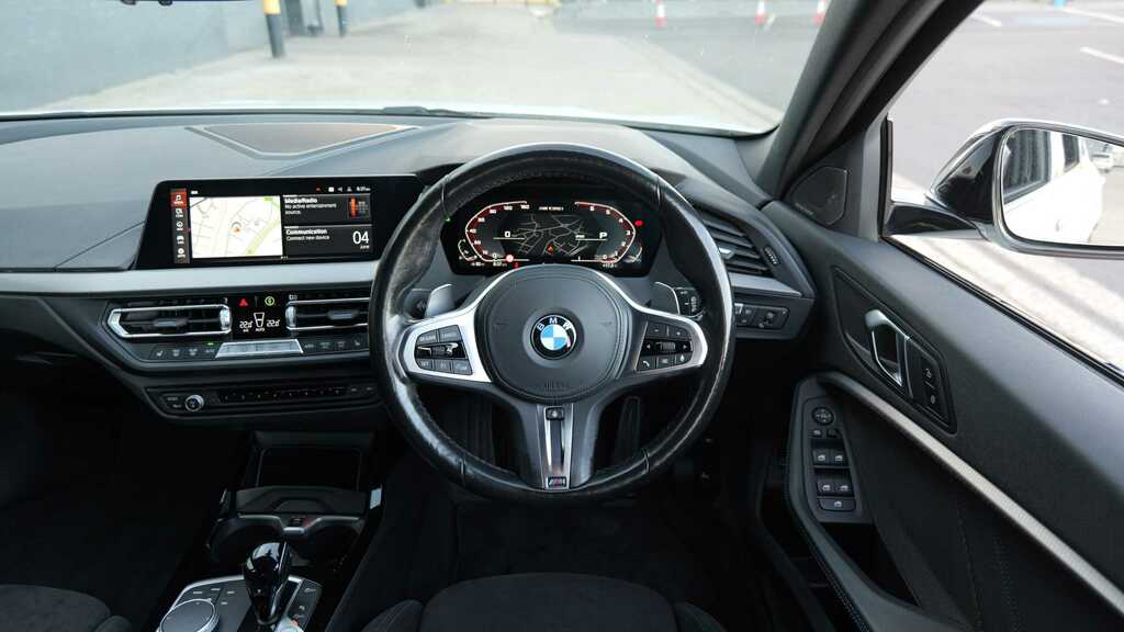 BMW 1 Series M135i Xdrive Step 2023 KP23TTV White #5