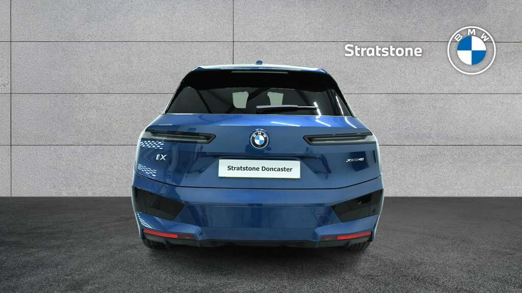 BMW iX 240Kw Xdrive40 M Sport 76.6Kwh 2022 Blue #6