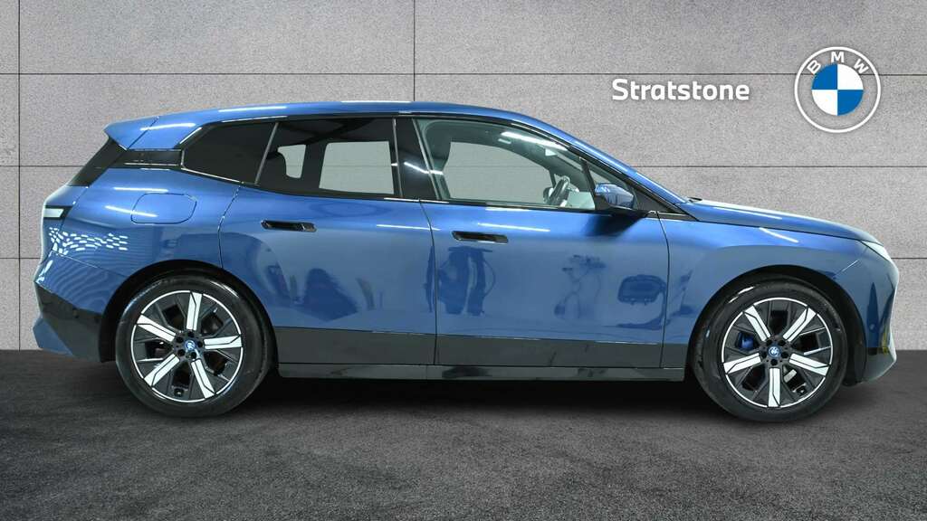 BMW iX 240Kw Xdrive40 M Sport 76.6Kwh 2022 LK72HPJ Blue #3
