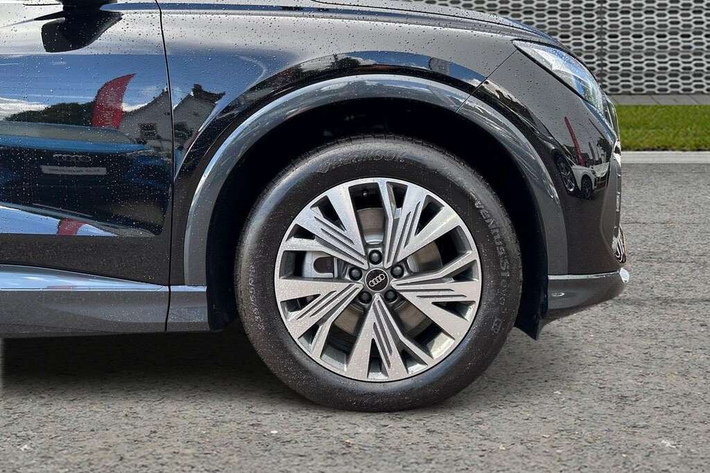 Audi Q4 E Tron 210Kw 45 82Kwh Sport Leather 2026 Black #5