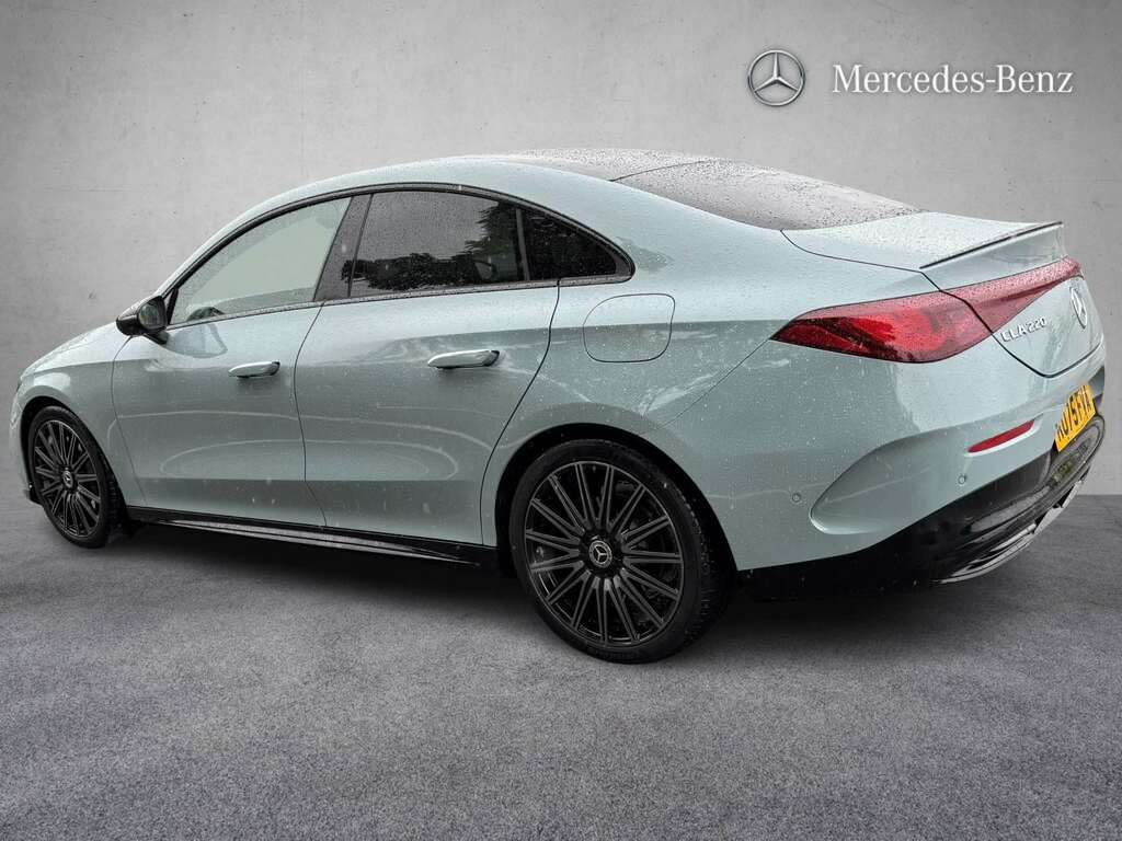 Mercedes-Benz CLA Class 220 4Matic Amg Line Premium Plus 2026 Green