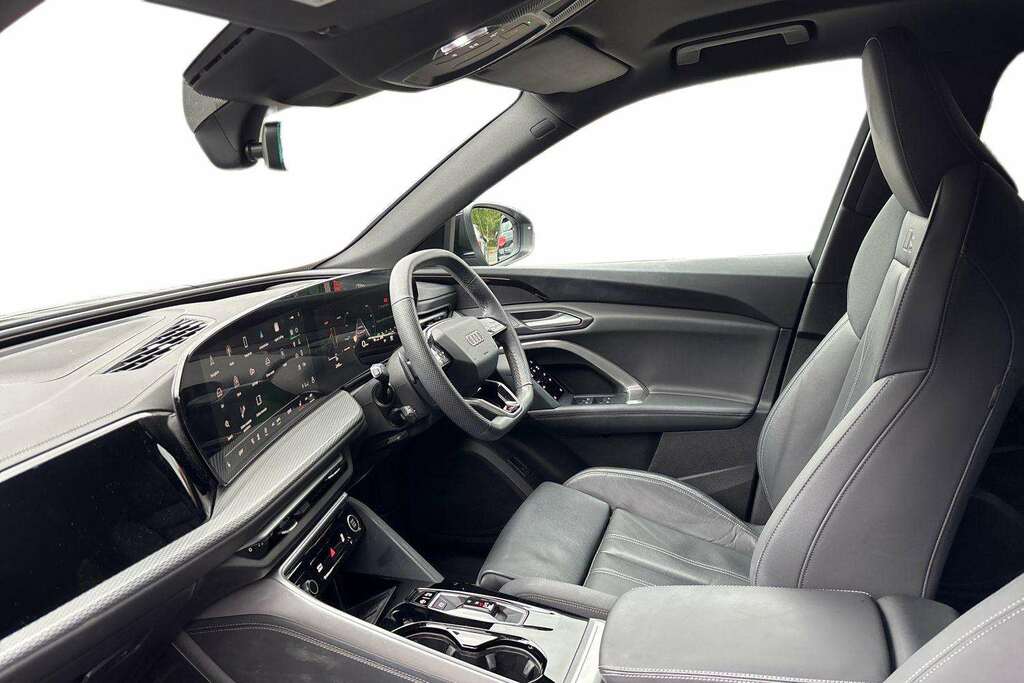 Audi Q5 2.0 Tfsi Quattro S Line S Tronic 2025 Black #2