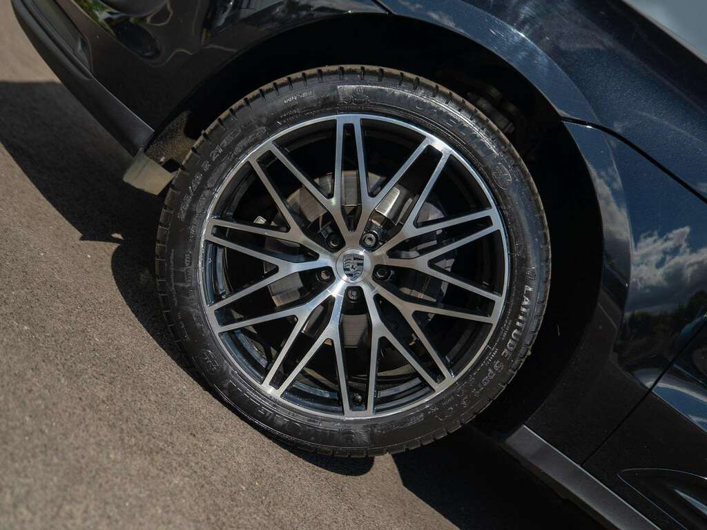 Porsche Macan 2023 2023 Black