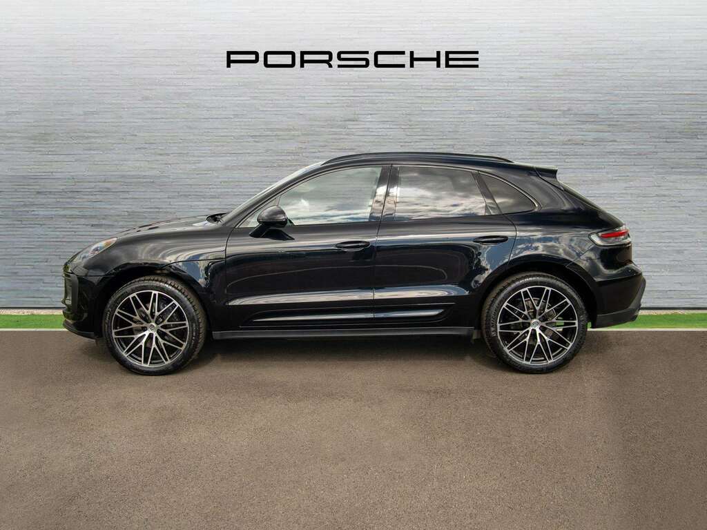 Porsche Macan 2023 2023 Black #2