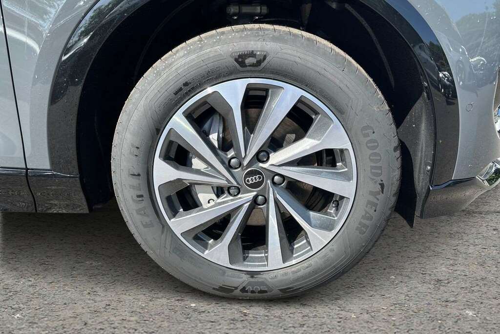 Audi Q6 E-Tron 185Kw 83Kwh Sport 2026 VN26GPK Grey #5