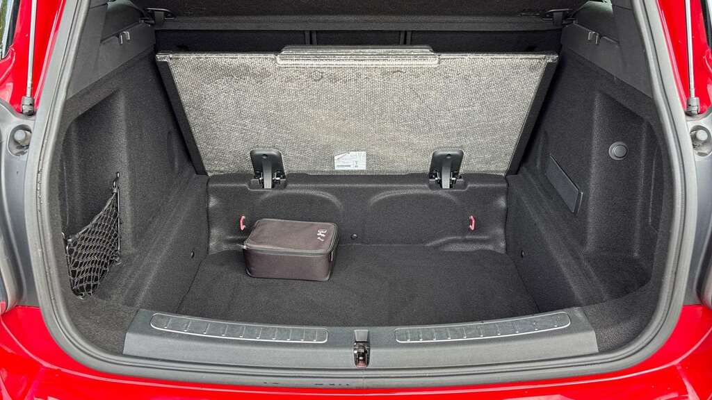 Mini Countryman 1.5 Cooper Classic Red #17
