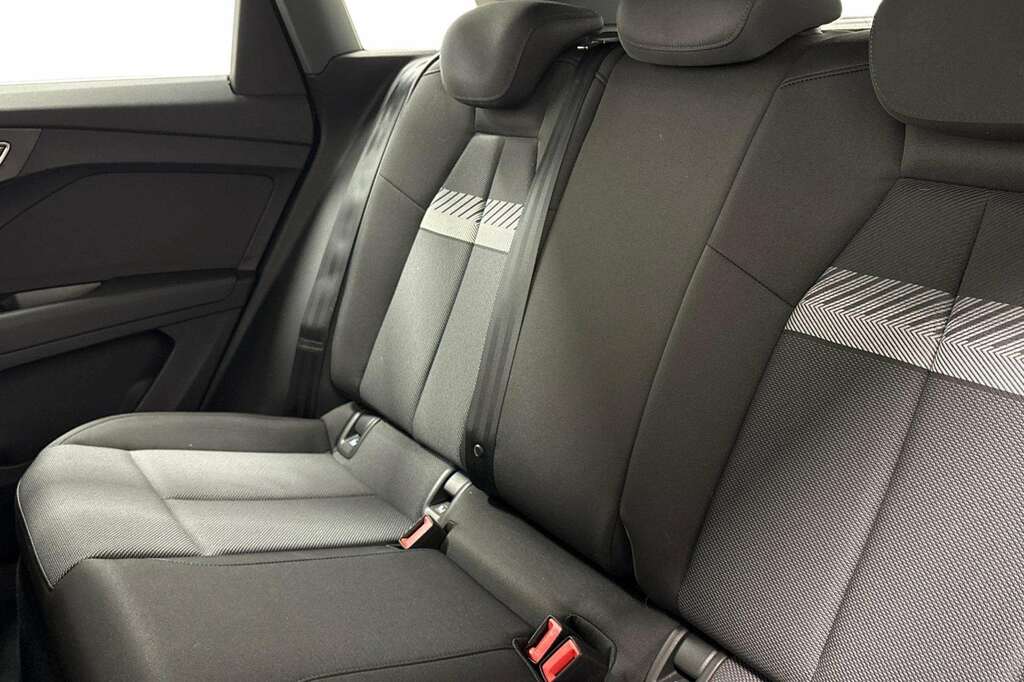 Audi Q4 E Tron 150Kw 40 82Kwh Sport Black #12