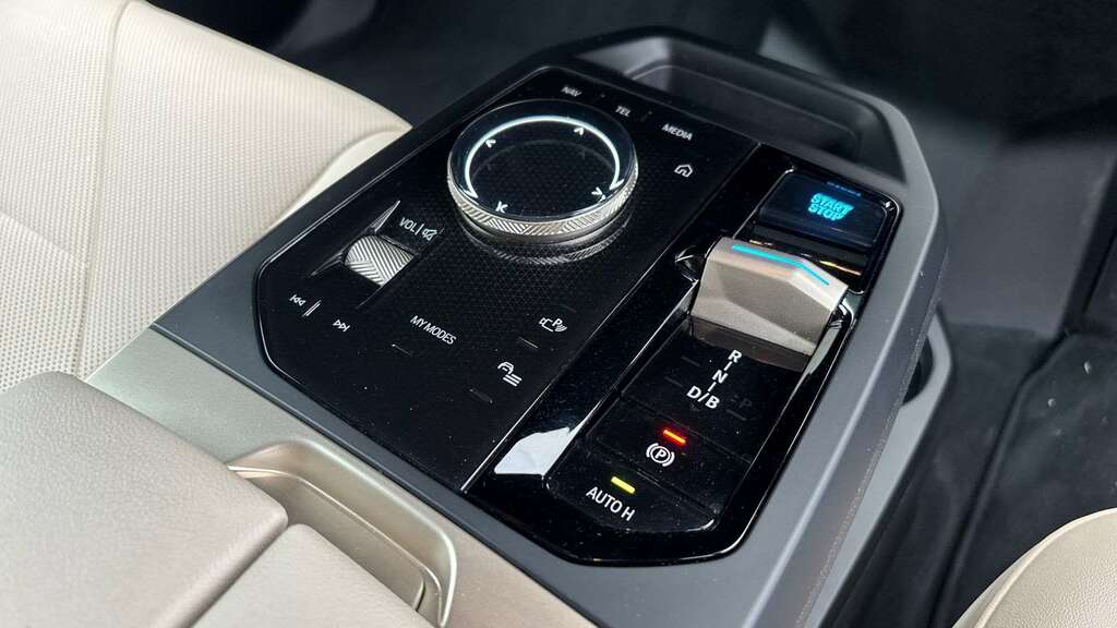 BMW iX Ix Xdrive40 M Sport Blue #9