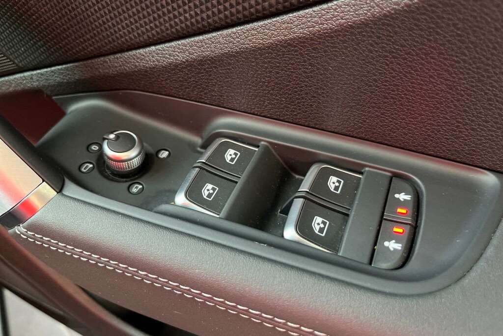 Audi Q2 1.0 Tfsi 30 Sport Euro 6 Ss Black #14