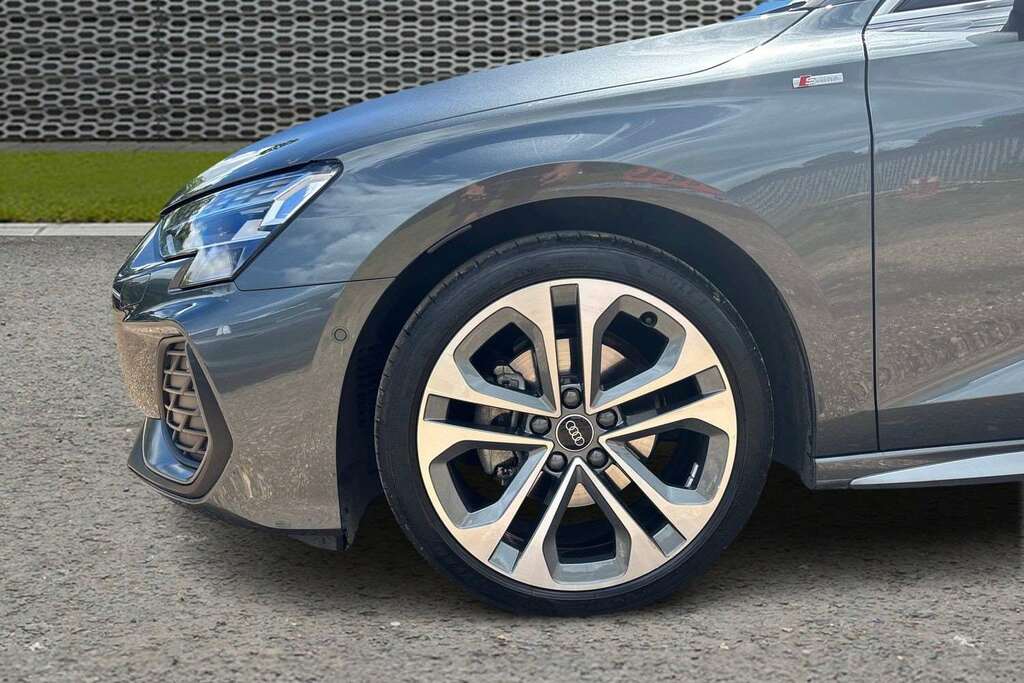 Audi A3 Sport Tfsi 116 Ps S Tronic Black #8