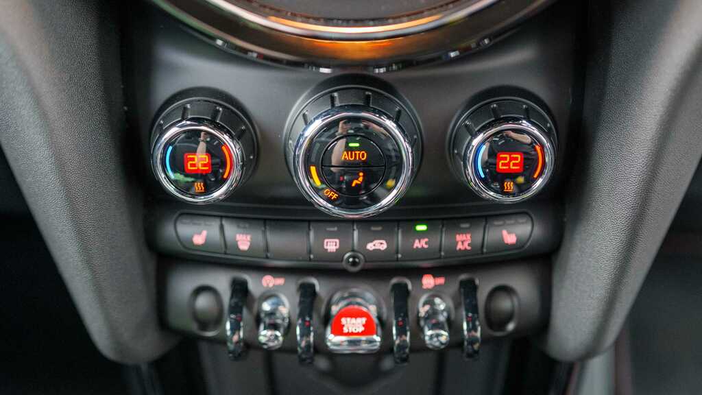 Mini Hatch John Cooper Works Blue #37