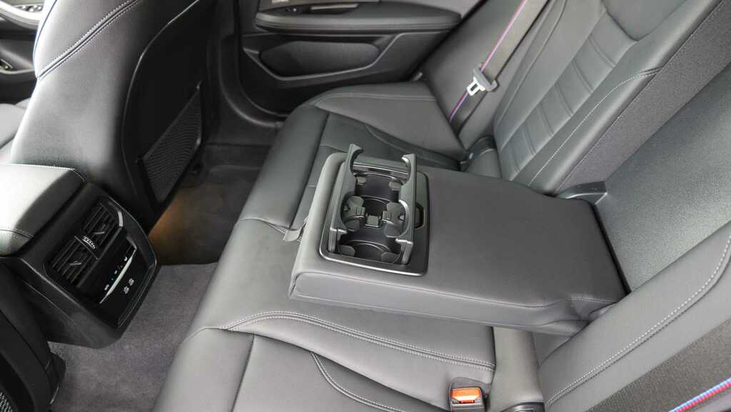 BMW 4 Series 3L Null Green #24