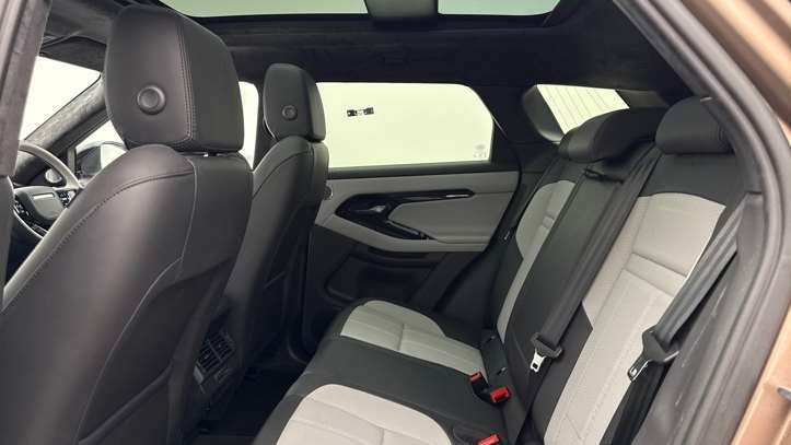 Land Rover Range Rover Evoque 2.0 D200 Revised 2025 #4