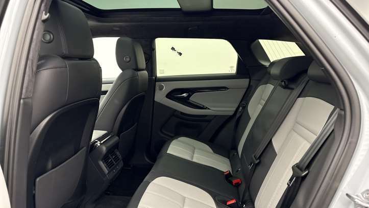 Land Rover Range Rover Evoque 1.5 P270e 2024 Grey #4