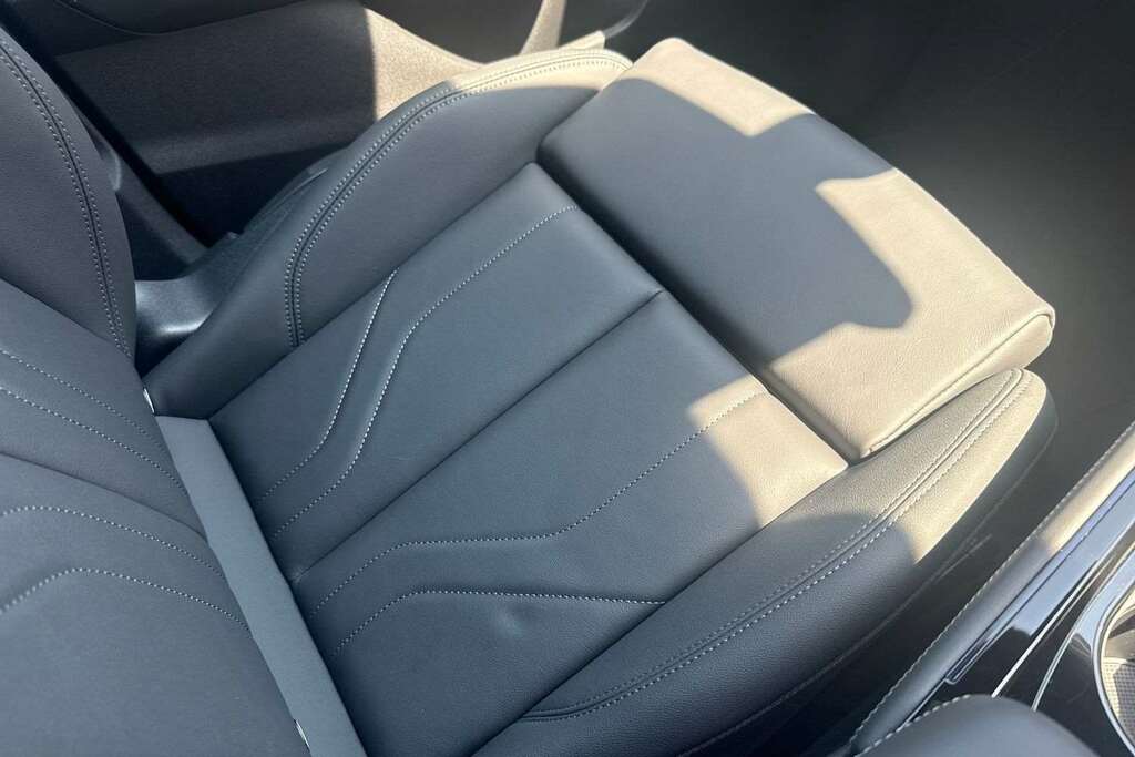 Audi Q3 Launch Edition Plus E-hybrid 272 Ps S Tronic Black #30