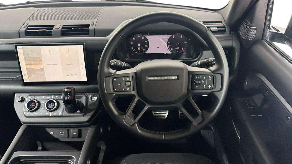 Land Rover Defender 90 D250 Hard Top Hse White #13