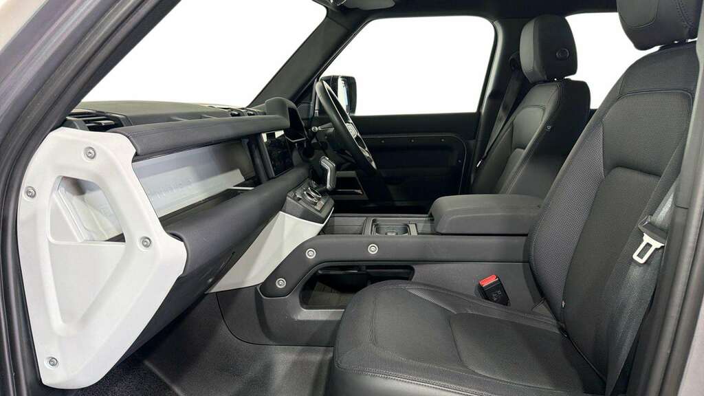 Land Rover Defender 110 3.0 D300 X-dynamic Se 110 2023 Grey #3