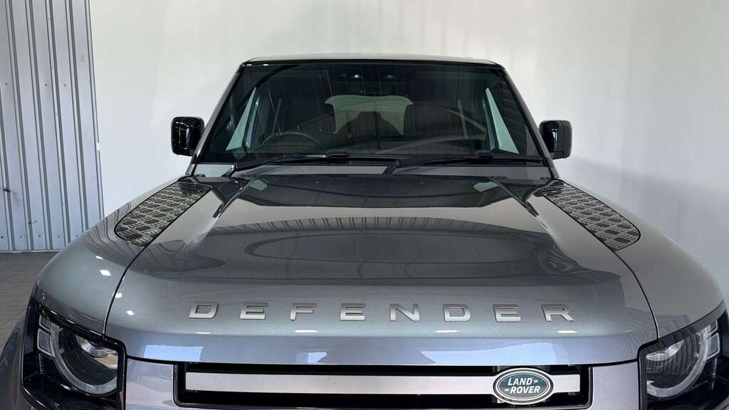 Land Rover Defender 110 Se Black #28