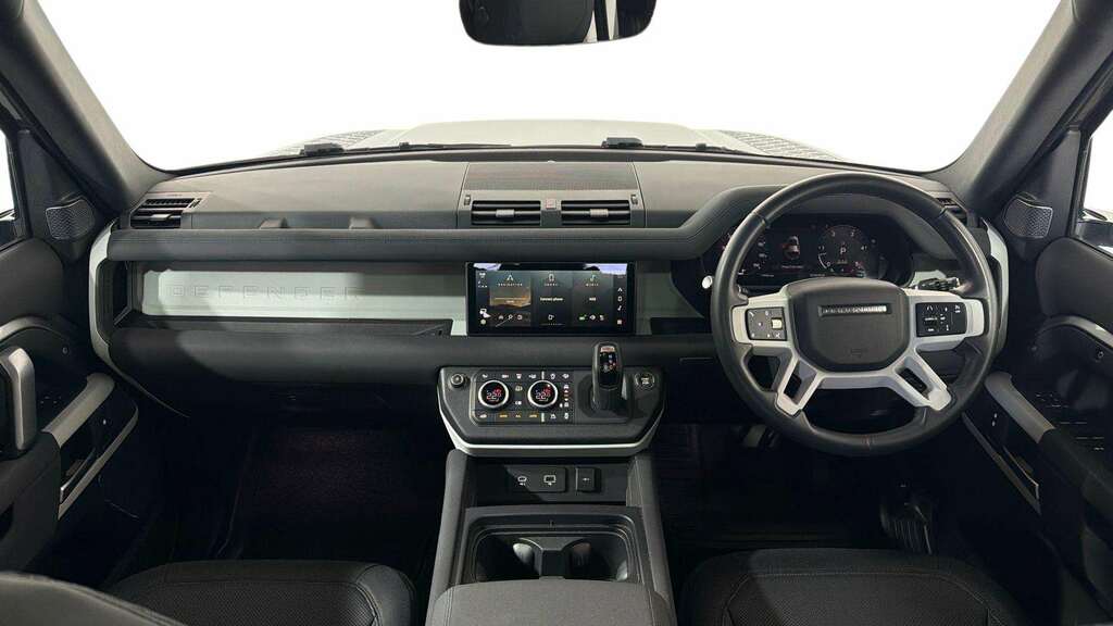 Land Rover Defender 110 Se Black #9