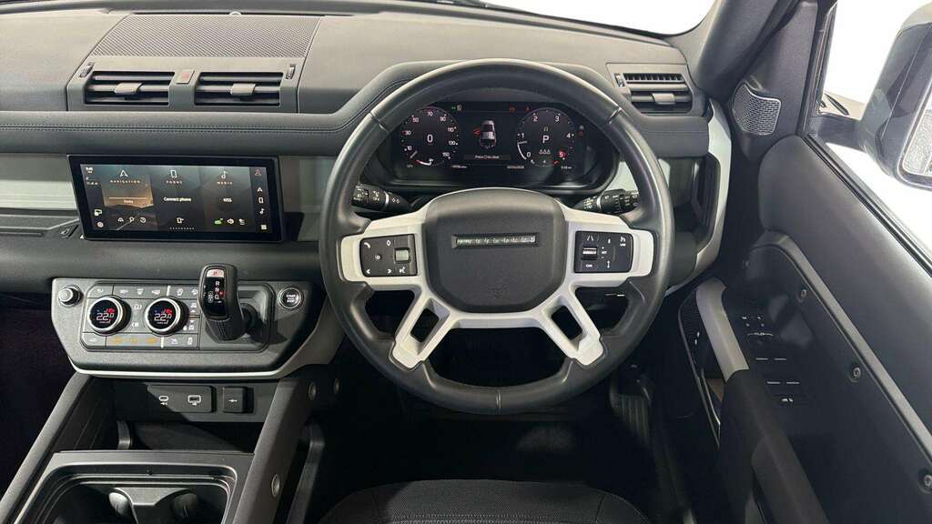 Land Rover Defender 110 Se Black #15