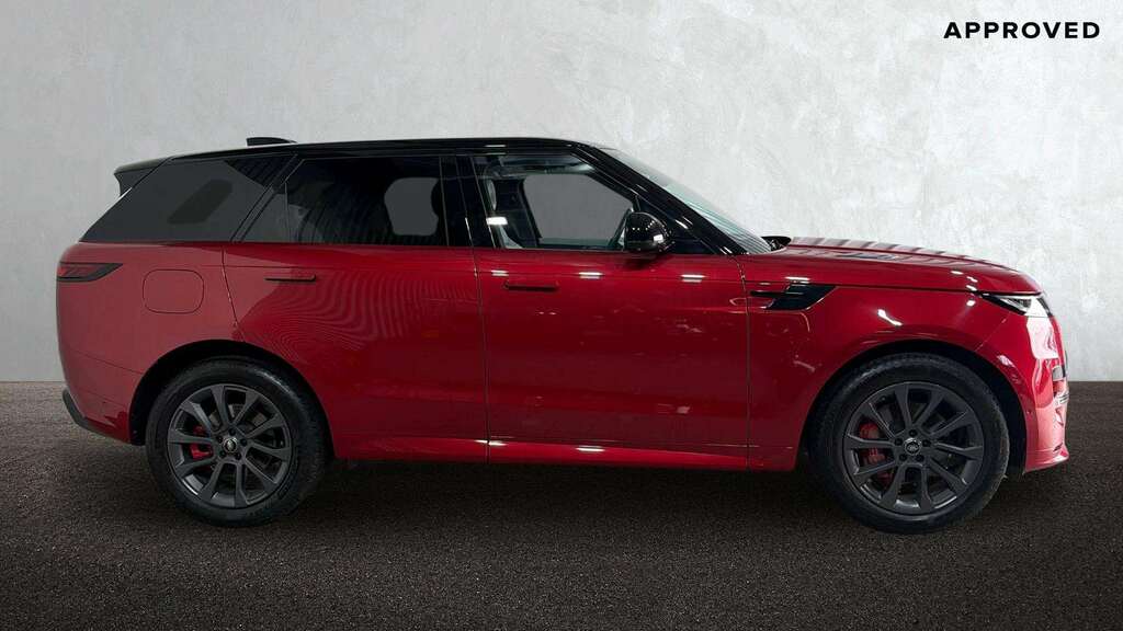 Land Rover Range Rover Sport 3.0 D300 Dynamic Se 2023 Red #4