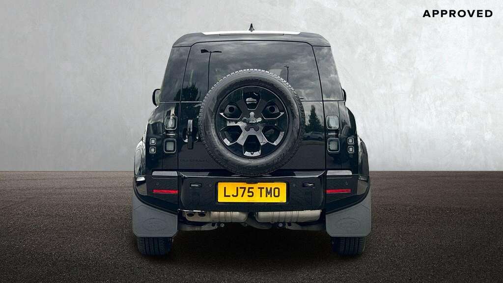 Land Rover Defender 110 3.0 D250 X-dynamic Se 110 2025 Black #6