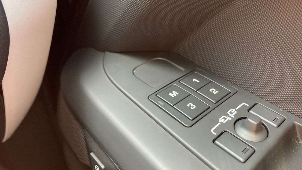 Land Rover Defender 110 3.0 D250 S 110 Black #24