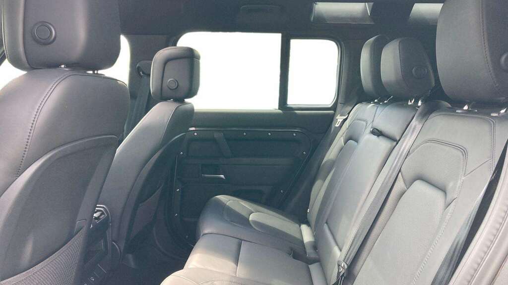 Land Rover Defender 110 3.0 D350 X-dynamic Hse 110 2025 Grey #4